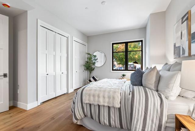 221 Hope Street, Mountain View CA: https://media.crmls.org/mediaz/c0c996d7-c138-469e-b693-4de4275726d0.jpg