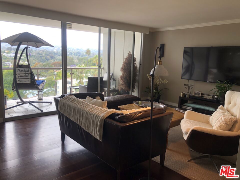 201 OCEAN Avenue #1010B