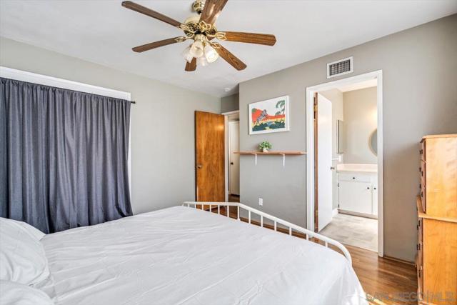 632 Sandalwood Dr, El Cajon CA: https://media.crmls.org/mediaz/c0cdfd10-7a3c-42ed-a6be-3f5046562914.jpg