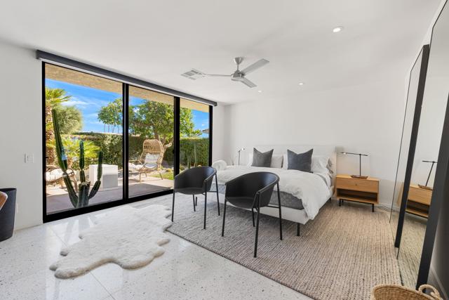 133 Columbia Drive, Rancho Mirage CA: https://media.crmls.org/mediaz/c0ce10ea-15fd-4872-958e-2f1828fad525.jpg