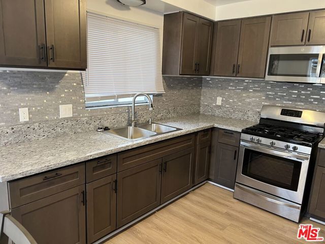 4144 W 129th Street, Hawthorne CA: https://media.crmls.org/mediaz/c0ce24ba-4d97-401f-bc87-841a0afebf13.jpg