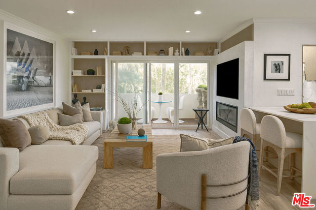 1233 N Laurel Avenue, West Hollywood CA: https://media.crmls.org/mediaz/c0ce73ee-365b-4a41-81ce-b5f05b41dae8.jpg