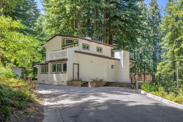 230 Burrell Court, Los Gatos CA: https://media.crmls.org/mediaz/c0cf0439-be96-42b2-88a8-d11713644b50.jpg