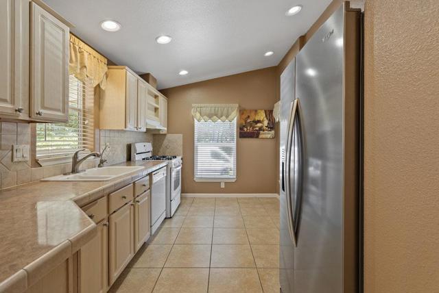 49 Blanca Lane, Watsonville CA: https://media.crmls.org/mediaz/c0d03abf-a5a6-42a2-bc35-d92d5063674d.jpg