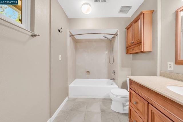 1081 San Ramon Valley Blvd, Danville CA: https://media.crmls.org/mediaz/c0d0c00d-83d9-4daa-977d-f4987b67df6d.jpg