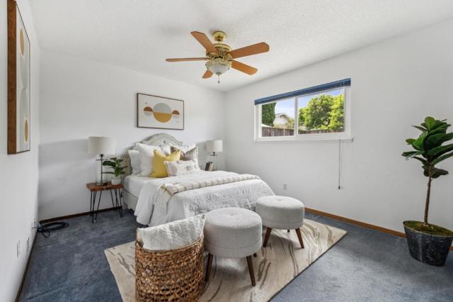 858 Chrysopolis Drive, Foster City CA: https://media.crmls.org/mediaz/c0d124e5-8c97-476b-a759-a96a30aacdf0.jpg