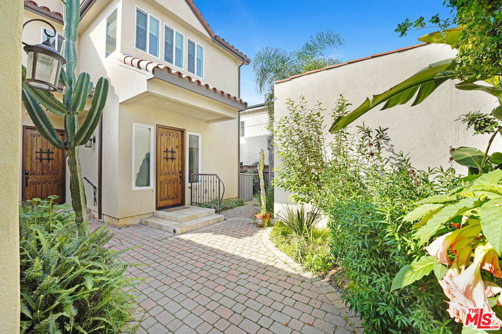 1834 Euclid Street #B