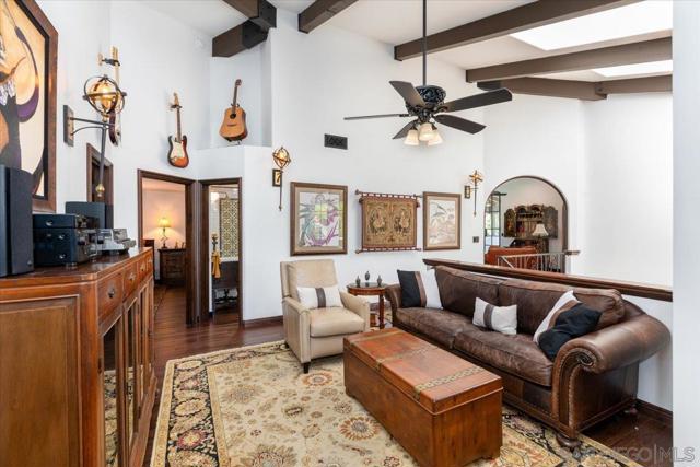 2103 Sunnyside Ave, El Cajon CA: https://media.crmls.org/mediaz/c0d21b79-5d04-4c9e-a113-58d8fef7227e.jpg
