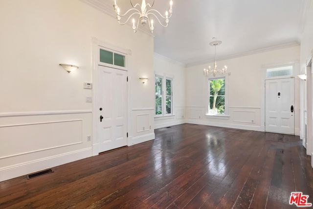 737 Ashland Avenue photo 8