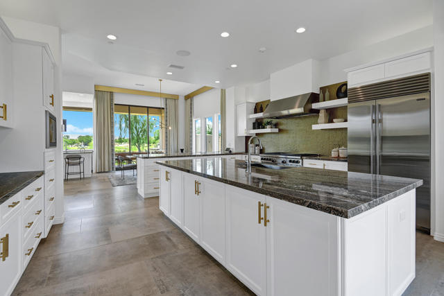 75851 Via Pisa, Indian Wells CA: https://media.crmls.org/mediaz/c0d34378-f250-4b25-8b6e-076d5480781b.jpg