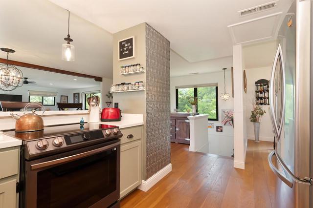 2640 Gayle Lane, Auburn CA: https://media.crmls.org/mediaz/c0d3cabe-6808-4673-b26e-7beae5bdcbba.jpg