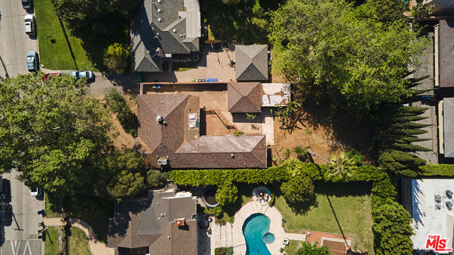 14273 Greenleaf Street photo 6