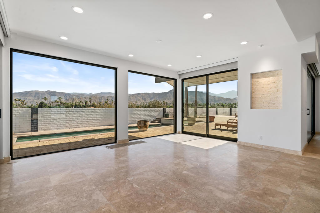 C0d48f71 6671 4eca 941a F0d3ba37507f