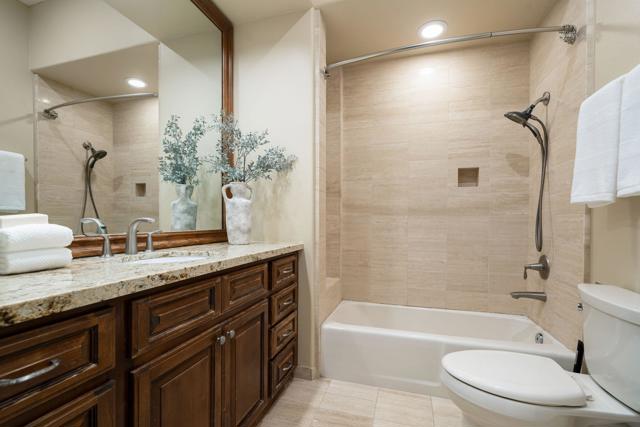 78955 Martinique Drive, Bermuda Dunes CA: https://media.crmls.org/mediaz/c0d49862-e48b-4273-b572-c6efb119302a.jpg