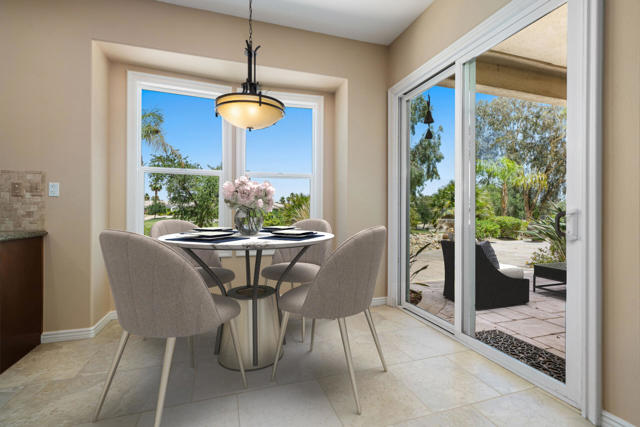 81220 Victoria Lane, La Quinta CA: https://media.crmls.org/mediaz/c0d57790-831b-4096-aae9-1d9b52a7fade.jpg