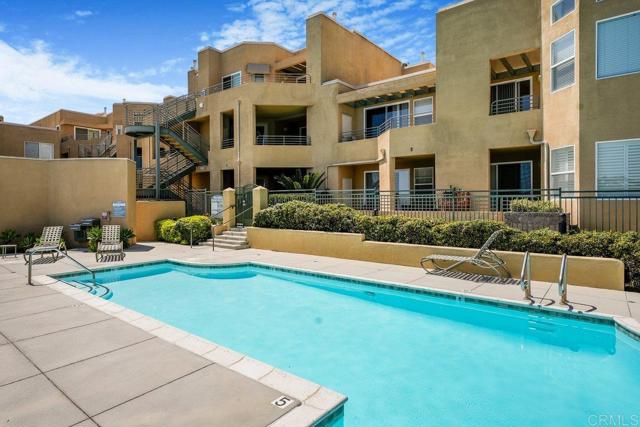 Detail Gallery Image 24 of 34 For 4021 Canario St #235,  Carlsbad,  CA 92008 - 3 Beds | 3 Baths