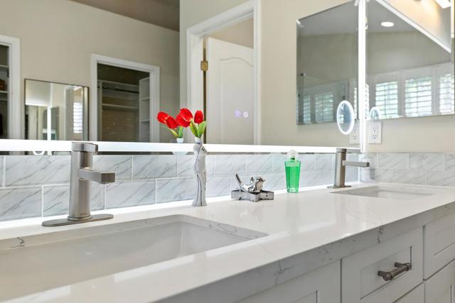 553 Lower Vintners Circle, Fremont CA: https://media.crmls.org/mediaz/c0d61006-af0f-4fcc-aa1e-7f896bf8a791.jpg