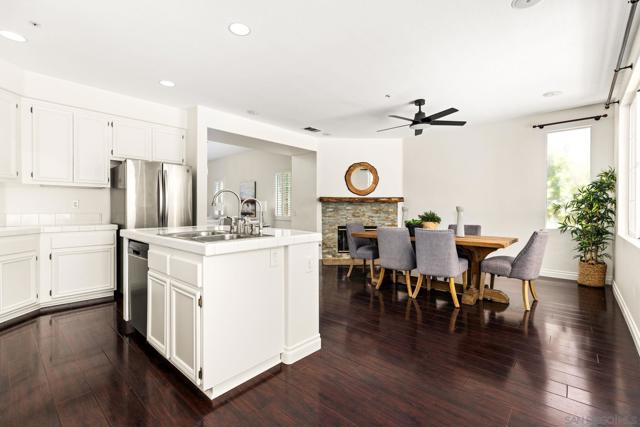 3083 Sprucewood Ln, Escondido CA: https://media.crmls.org/mediaz/c0d72c4c-aa70-4aa4-8c44-04c3f3386c79.jpg