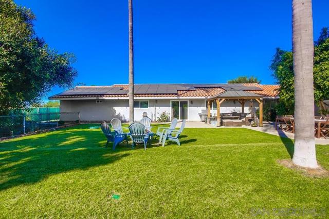 2035 Camino Cantera, Vista CA: https://media.crmls.org/mediaz/c0d7395b-2ccb-4f5f-b97f-3607a5ebcd09.jpg