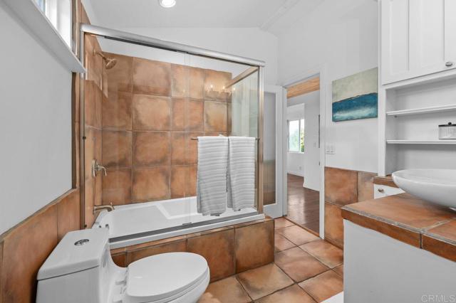 159 W Diana, Encinitas CA: https://media.crmls.org/mediaz/c0d76f03-86b3-412d-b117-15a489d67b00.jpg
