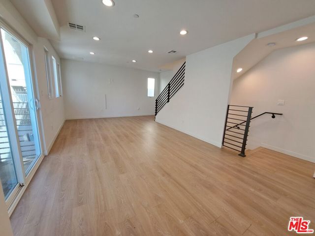  Commercial for Sale in Los Angeles, California