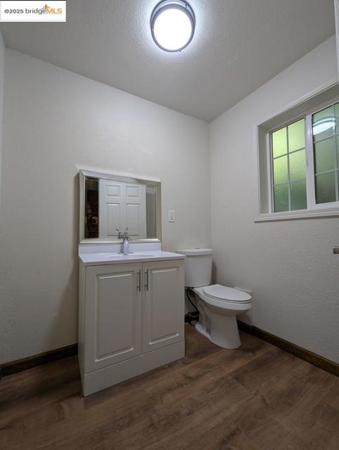 2950 Bear Canyon RD, Los Gatos CA: https://media.crmls.org/mediaz/c0d8f330-b535-4006-891b-9595b9aec12e.jpg