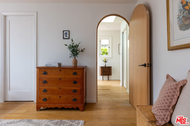 1309 Keniston Avenue, Los Angeles CA: https://media.crmls.org/mediaz/c0d950f5-2cf4-43e8-a06a-1413331ed1e7.jpg