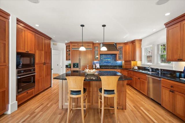 52 Myrtle Street, Redwood City CA: https://media.crmls.org/mediaz/c0d96532-d918-4dec-beca-8964c98e04f2.jpg