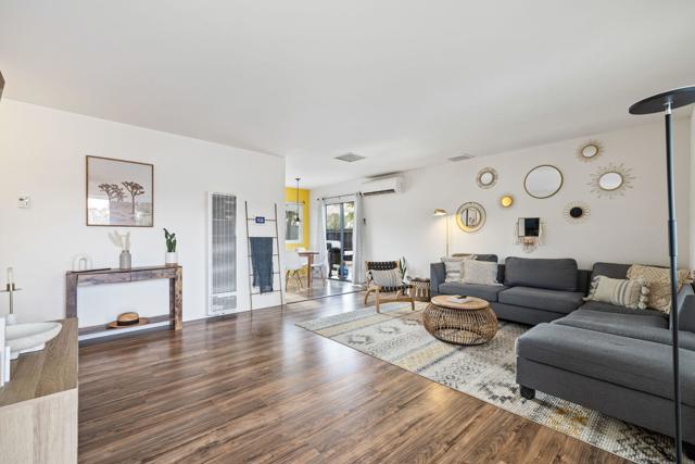 7780 Jemez Trail, Yucca Valley CA: https://media.crmls.org/mediaz/c0d994e5-a21a-40ee-af57-e395d9dfbcc7.jpg