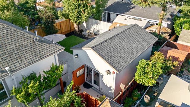 320 N Ellsworth Avenue, San Mateo CA: https://media.crmls.org/mediaz/c0d9df6f-38f7-4e43-9b5f-5c490e32ef06.jpg