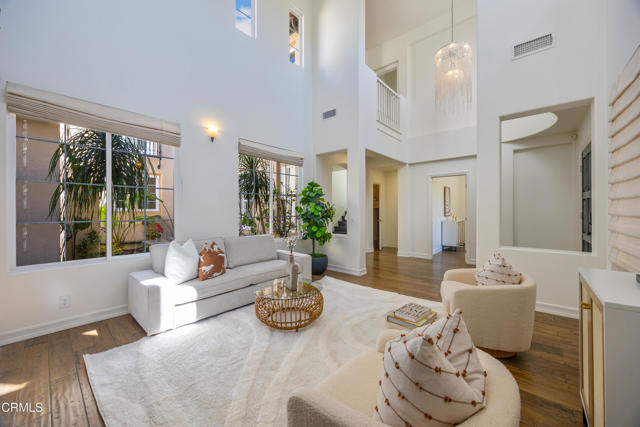 Detail Gallery Image 8 of 69 For 827 W Heritage Oak Ct, Altadena,  CA 91001 - 5 Beds | 5 Baths