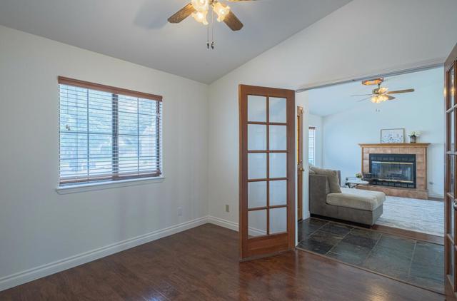 46480 Pine Meadow Place, King City CA: https://media.crmls.org/mediaz/c0dadeff-5ba6-4a1c-898c-1ccddff1335d.jpg