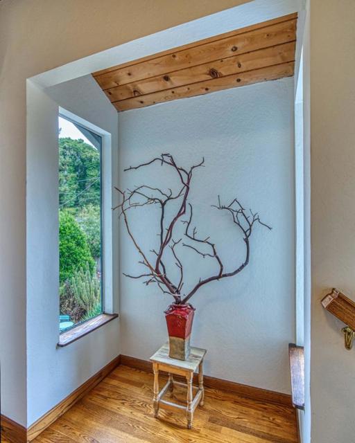 9013 Rhodes Avenue, Aptos CA: https://media.crmls.org/mediaz/c0db2c92-ddfb-4d9e-8792-425b1506f064.jpg