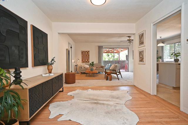 2081 Strang Ave, San Leandro CA: https://media.crmls.org/mediaz/c0dc731f-15e7-423b-83c8-ae400677f2eb.jpg