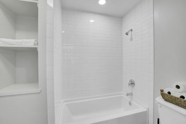 1550 Technology Drive, San Jose CA: https://media.crmls.org/mediaz/c0ddacbb-4f5c-4d10-aeee-7214edf89310.jpg