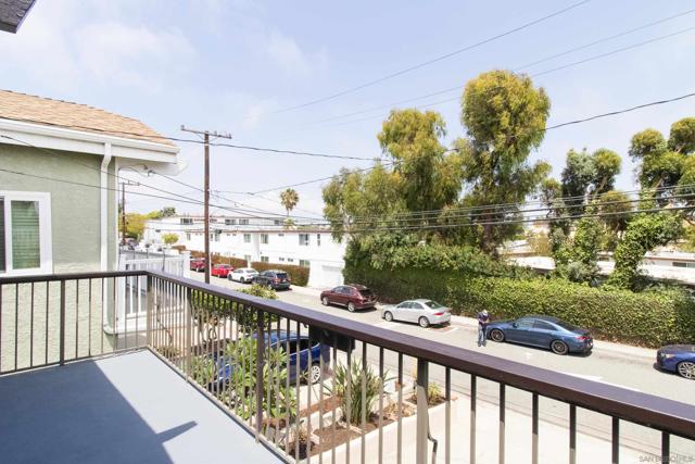 1729 Axenty Way, Redondo Beach, California 90278, 3 Bedrooms Bedrooms, ,1 BathroomBathrooms,Residential,Sold,Axenty Way,240016391SD