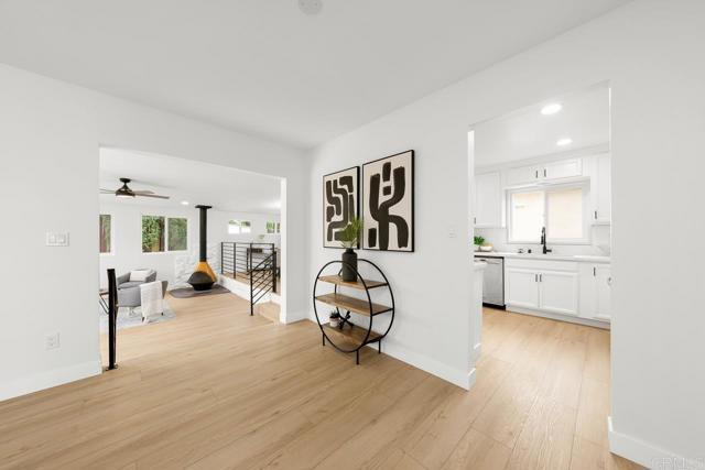 9015 Sovereign Rd, San Diego CA: https://media.crmls.org/mediaz/c0de0072-1bf6-456d-9037-46d1b80d74e7.jpg