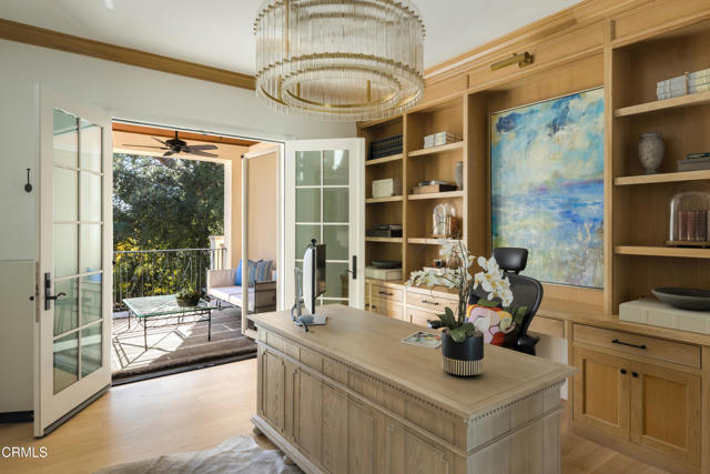 2060 Windover Road, Pasadena CA: https://media.crmls.org/mediaz/c0e0fbda-d950-4b76-a01f-b7b19c4d7a52.jpg