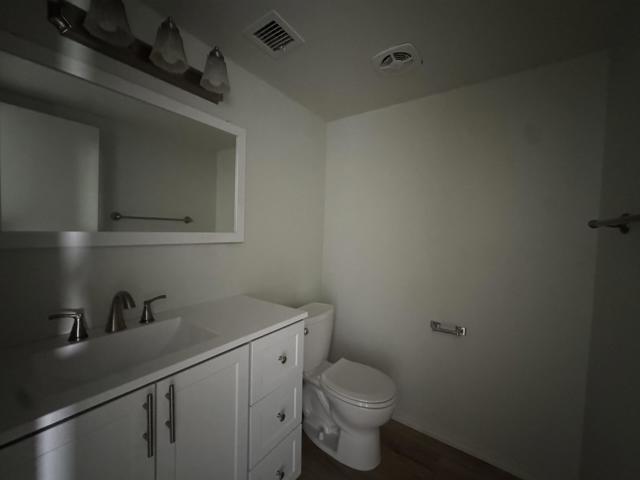 Image 12 of 27 For 1020 Lovekin Boulevard 40