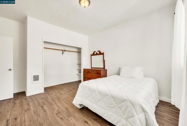 367 Rose Avenue, Pleasanton CA: https://media.crmls.org/mediaz/c0e1d02c-5445-43fc-b6d3-d4118da027c0.jpg