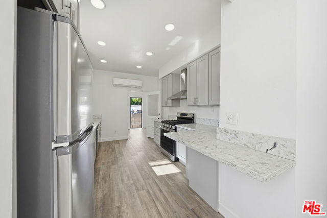 1147 S Westlake Avenue, Los Angeles CA: https://media.crmls.org/mediaz/c0e23577-5480-46e0-8093-aec88fb25f4a.jpg