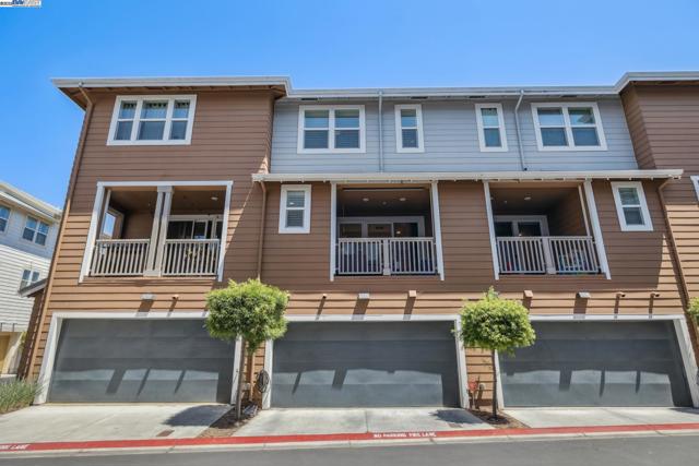 1815 Balsa St, Alameda CA: https://media.crmls.org/mediaz/c0e249bb-f2ab-4fb7-9d59-aa28039f6d28.jpg