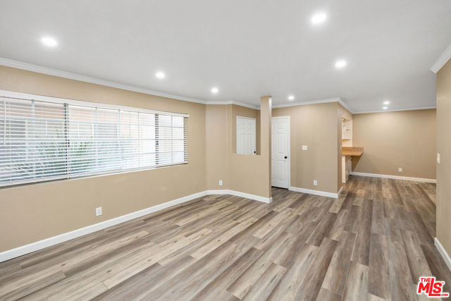 333 W Alameda Avenue, Burbank CA: https://media.crmls.org/mediaz/c0e2b3ac-51be-4254-9001-32e63a170fd3.jpg