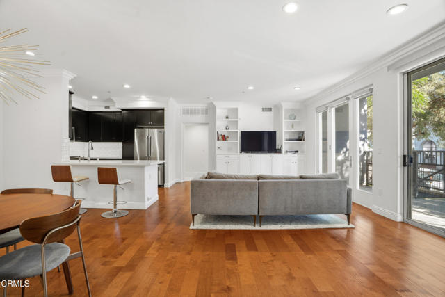 Detail Gallery Image 6 of 42 For 629 Traction Ave #105,  Los Angeles,  CA 90013 - 2 Beds | 2 Baths