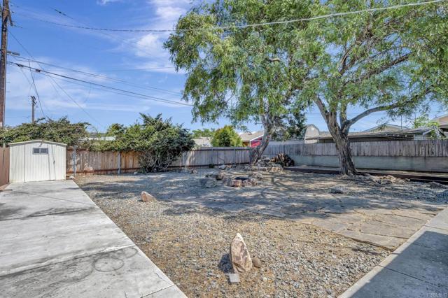 4371 Pomona Avenue, La Mesa CA: https://media.crmls.org/mediaz/c0e4be97-0f13-4252-b973-9f2b9c4aa39e.jpg