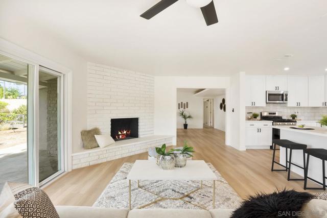 9484 86 La Cuesta Dr, La Mesa CA: https://media.crmls.org/mediaz/c0e4cf6c-bc0a-45db-ade6-f435365a6222.jpg