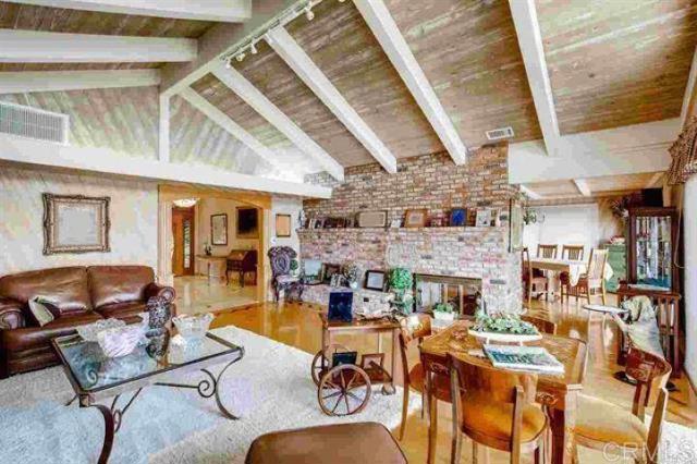 2081 Elevado Road, Vista CA: https://media.crmls.org/mediaz/c0e50dba-6d7a-4d88-babb-7b97a7cb670f.jpg