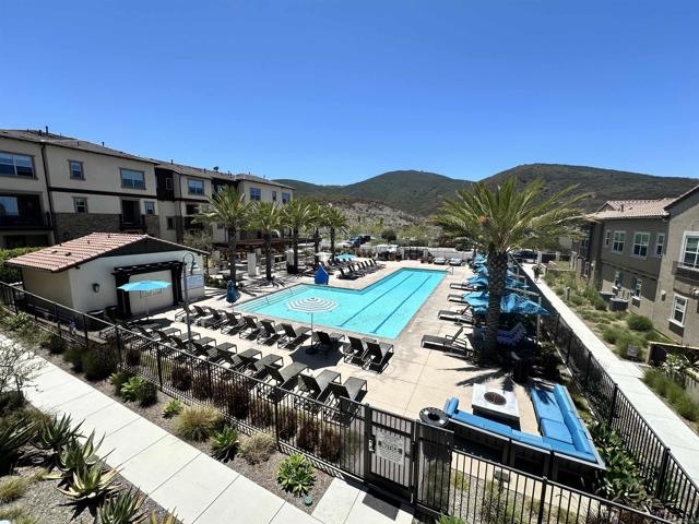 899 Slate Street, San Marcos CA: https://media.crmls.org/mediaz/c0e56ed0-08cc-4e35-b32a-debe5f13fdaf.jpg