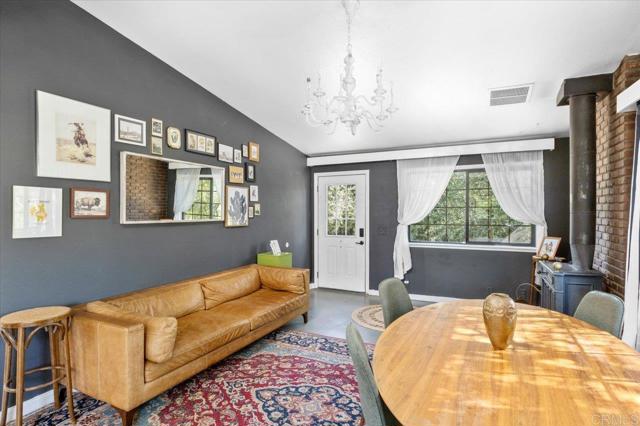 40707 Intrepid Rd, Hemet CA: https://media.crmls.org/mediaz/c0e7ddbe-eb8b-4d76-a746-8c801b2710ed.jpg