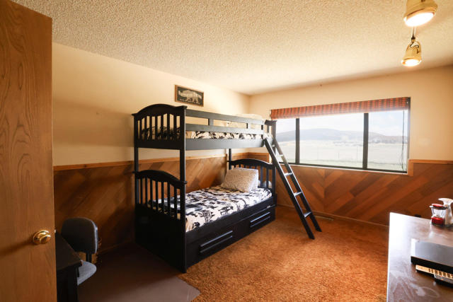 108 Palomino Drive, Big Bear CA: https://media.crmls.org/mediaz/c0e9020b-8e88-4708-9b43-b947e2b8917e.jpg